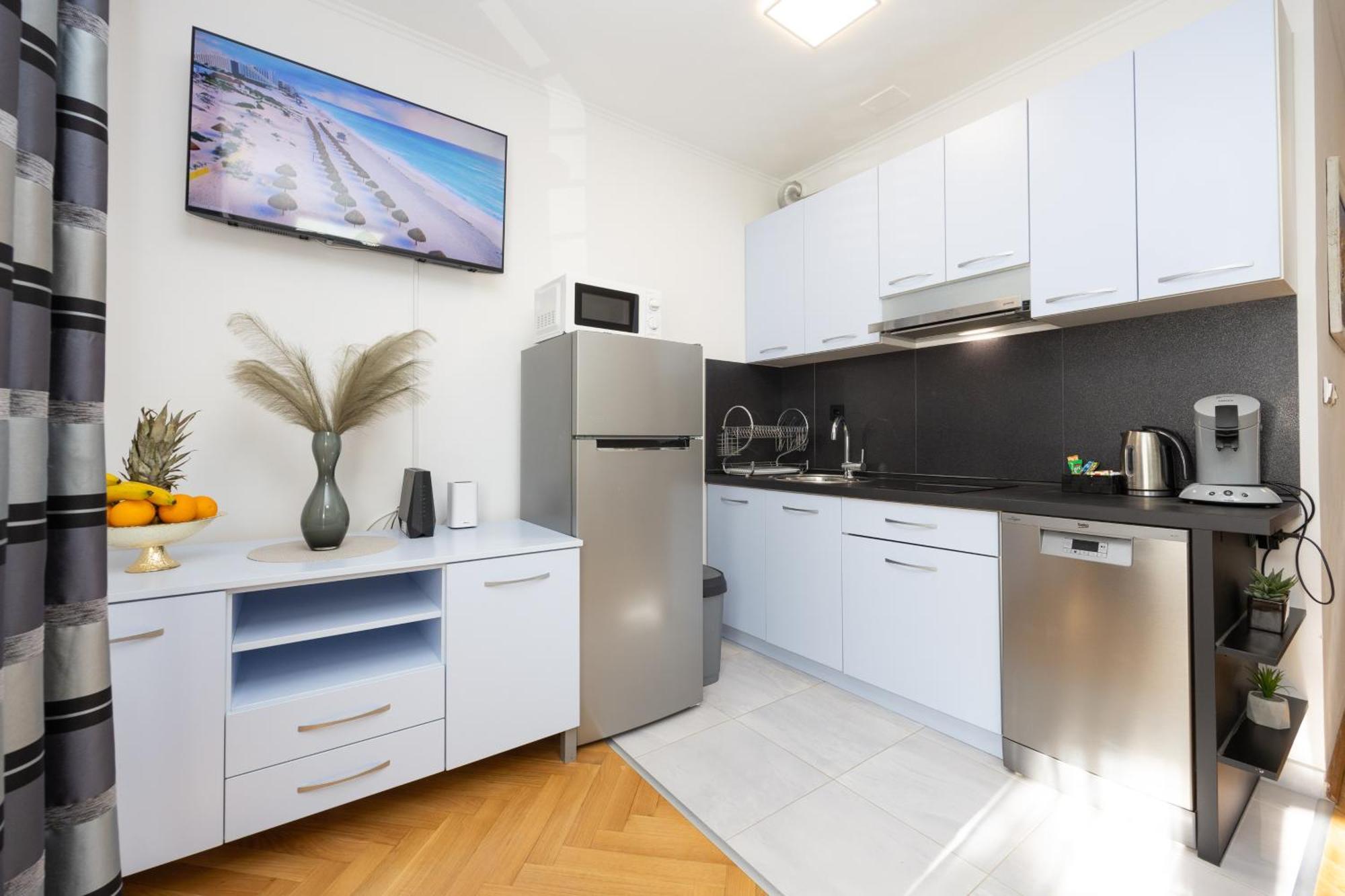 Apartment Paolo By The Beach Znjan Spalato Esterno foto